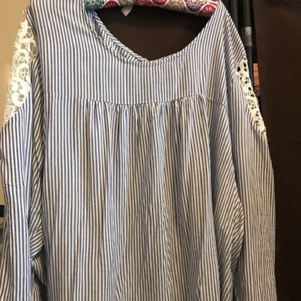 Stripped Lane Bryant blouse, size 26/28